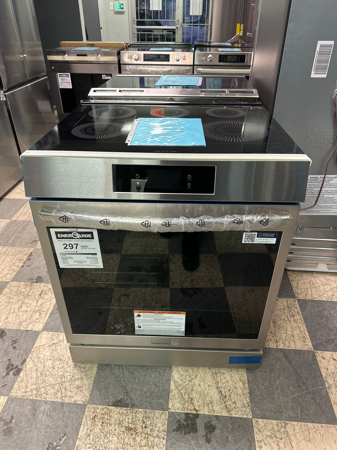 PROMO Cuisinière à induction 30" - Frigidaire - GCFI306CBF - Boîte ouverte