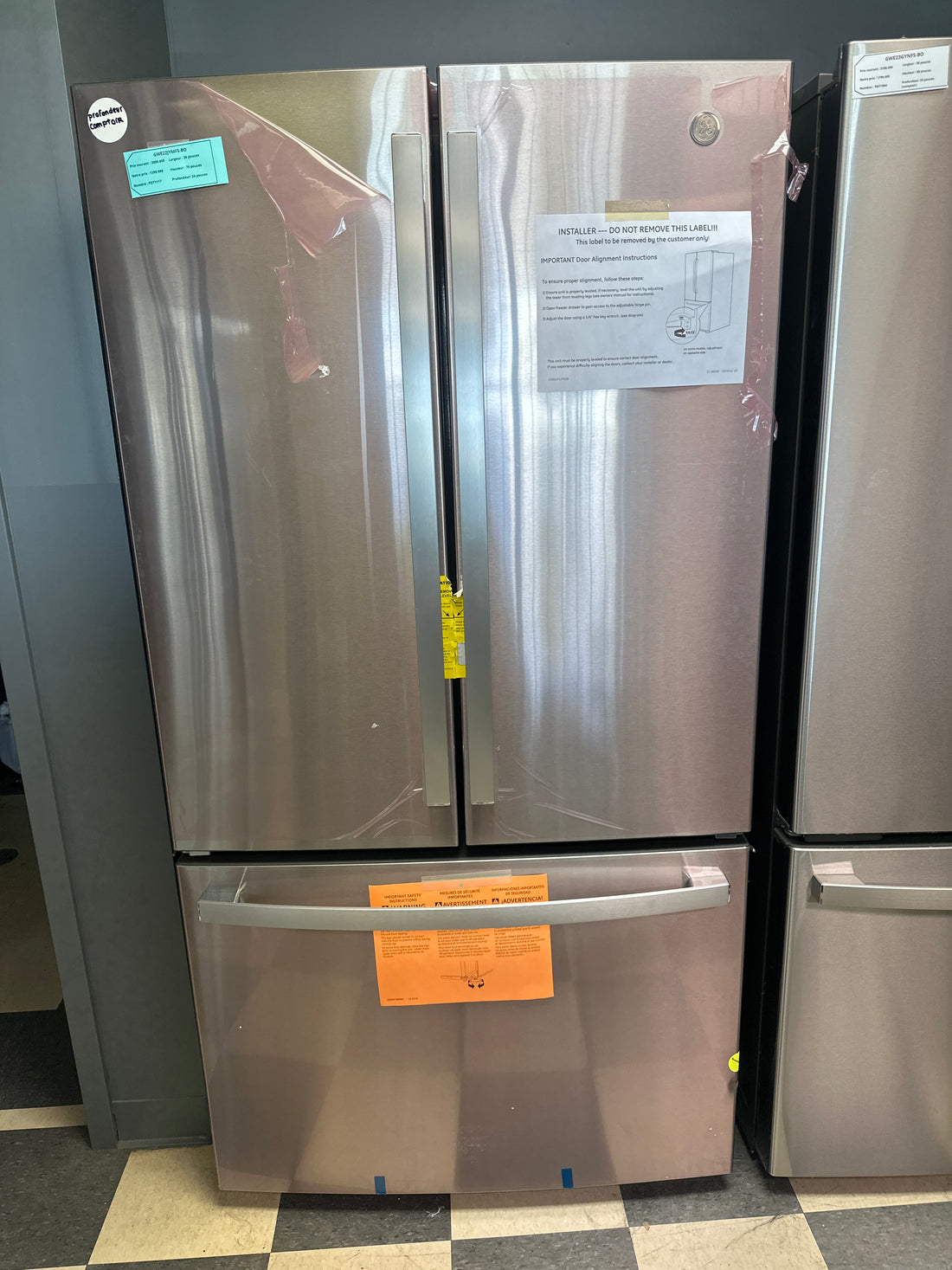 Réfrigérateur à portes françaises 36" Profondeur comptoir - GWE22JYMFS - GE - Boîte ouverte