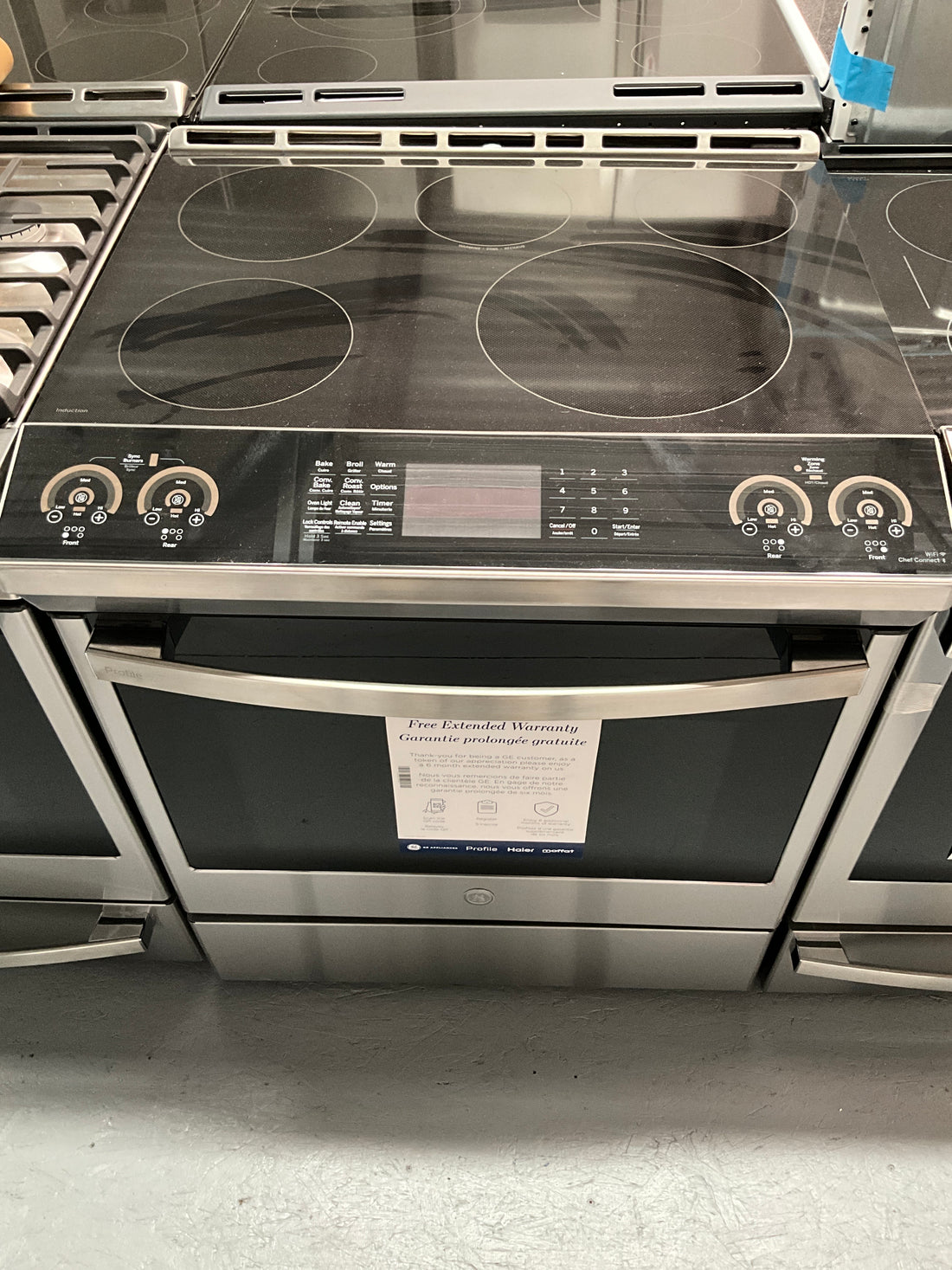 Cuisinière à induction 30" - PCHS920YMFS - GE - Boîte ouverte