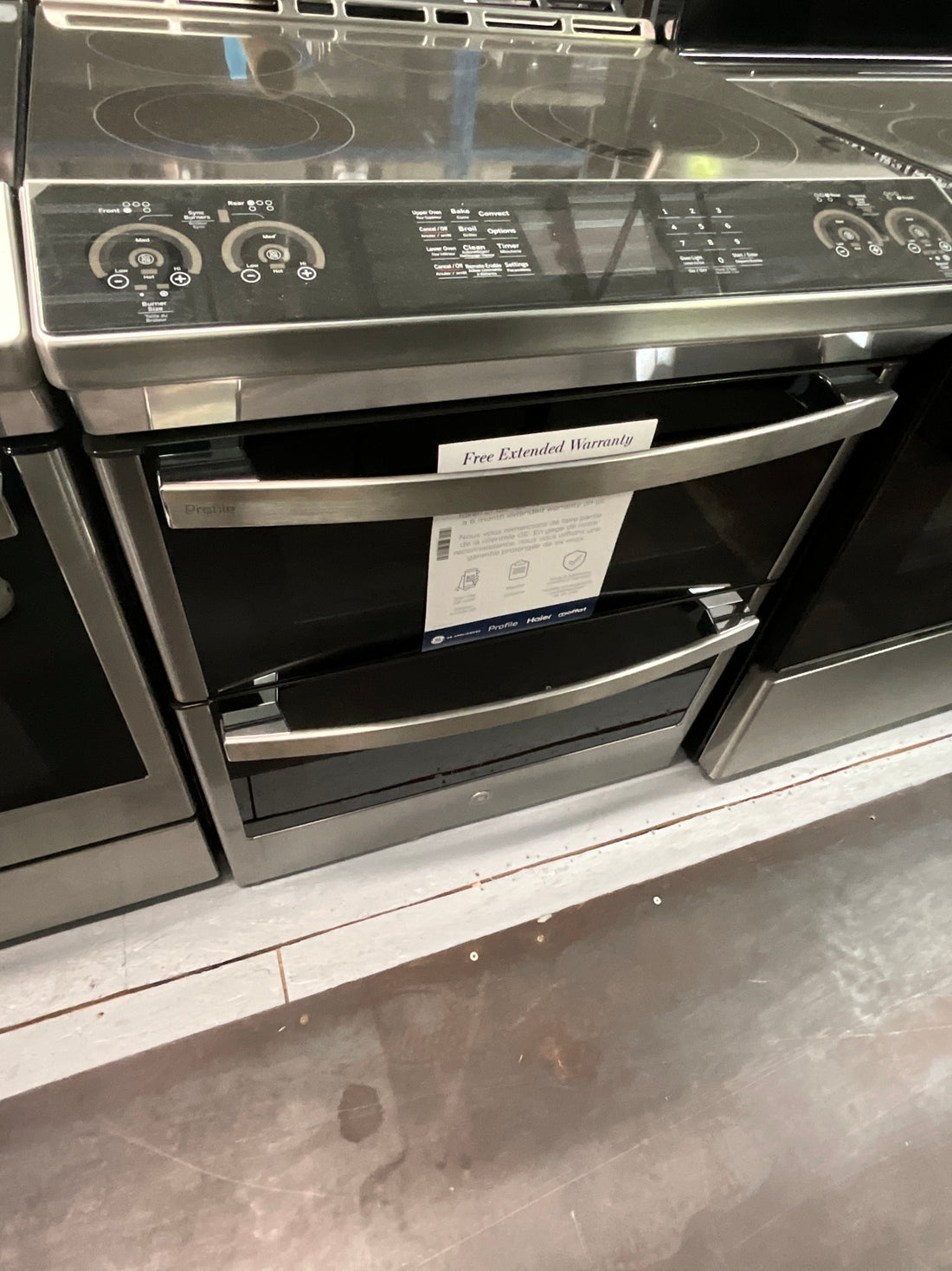 Cuisinière électrique encastrée 30" - PCS980YMFS - GE - Boîte ouverte