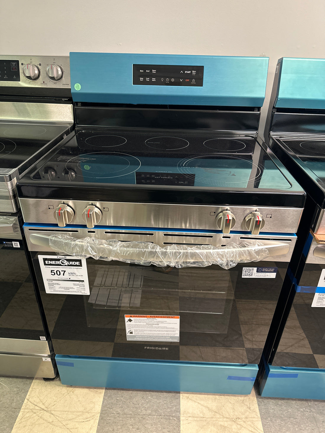 Cuisinière électrique 30" - FCRE306CAS - Frigidaire - Boîte ouverte