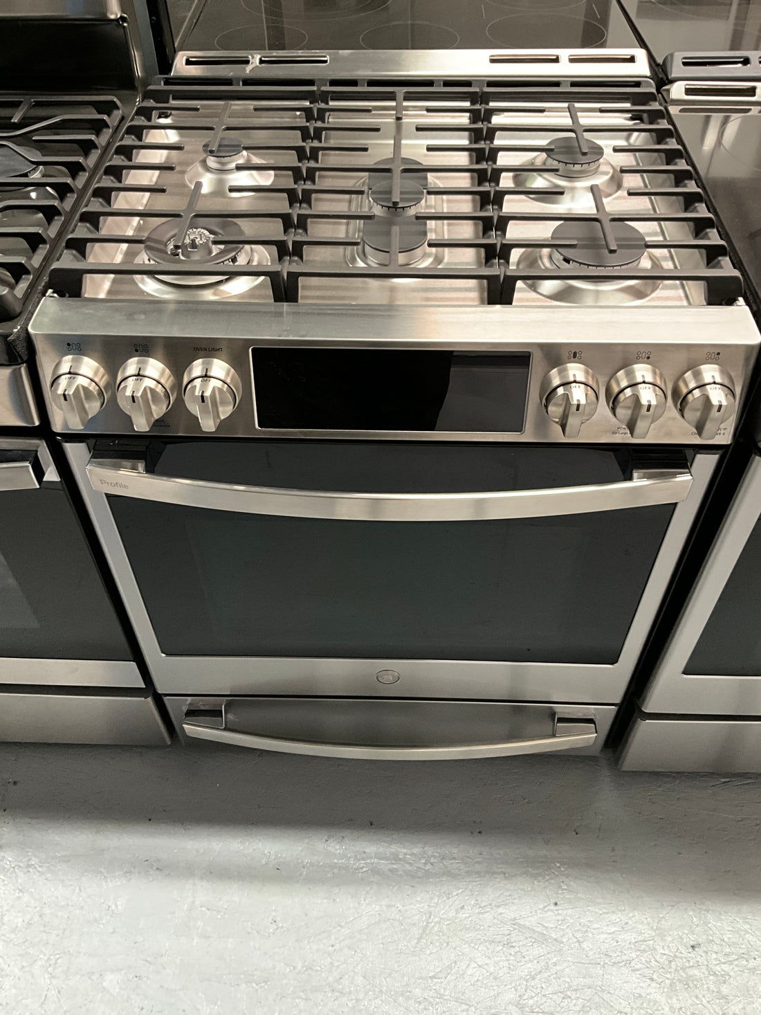 CUISINIÈRE À GAZ ENCASTRÉE 30" - PCGS930YPFS - GE PROFILE - BO