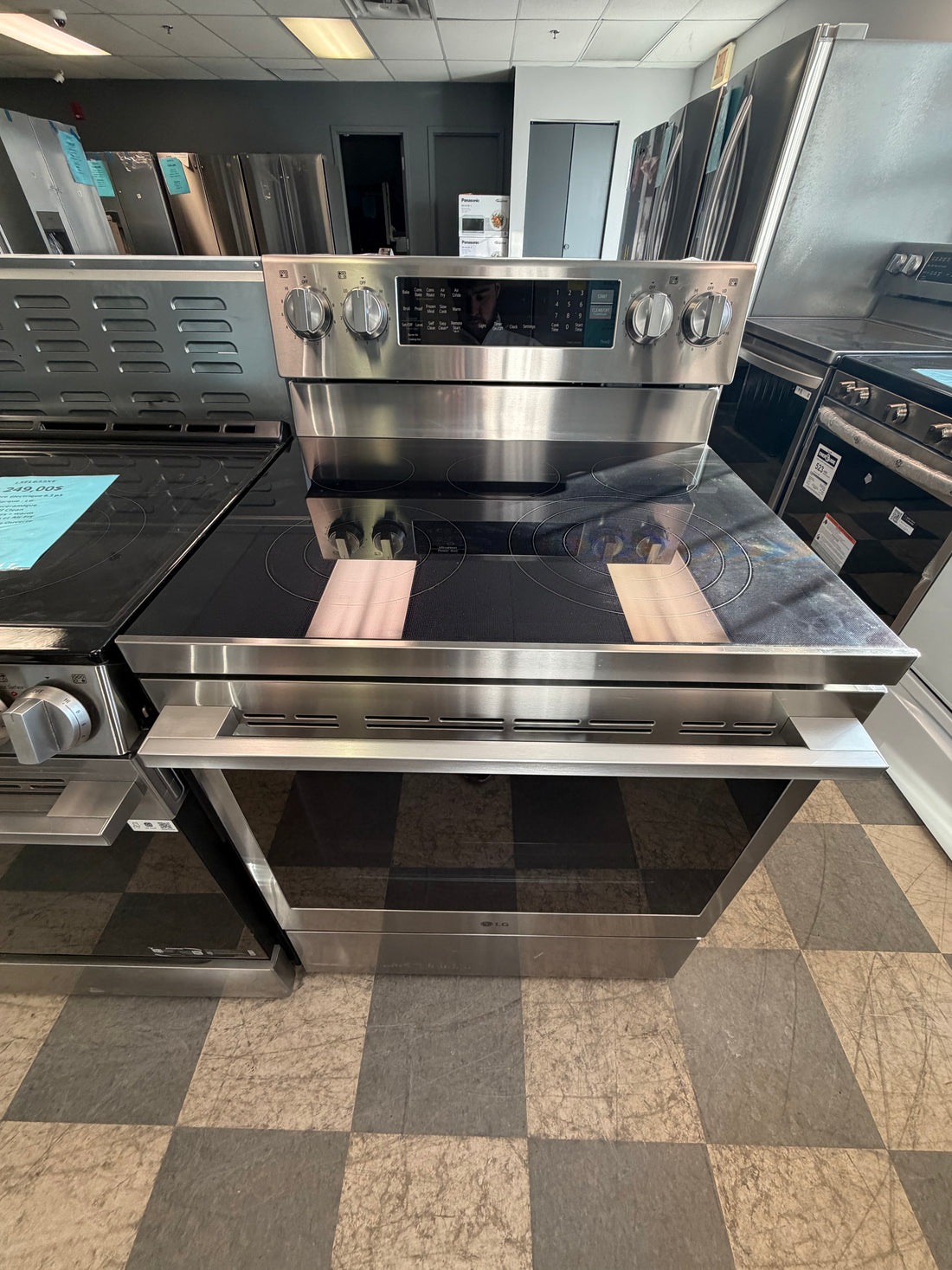 Cuisinière électrique 30'' - LG - LREN6325XE - Boite ouverte